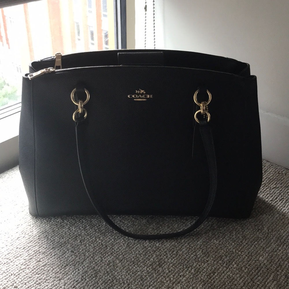 Coach handbag (nearly new)